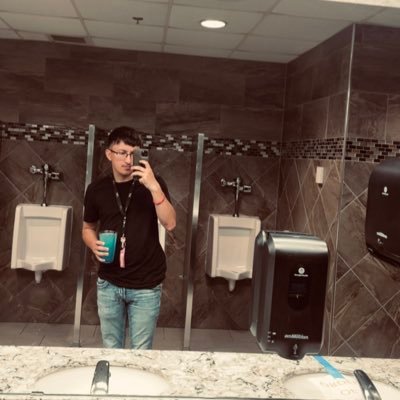 Eazyyyy Profile