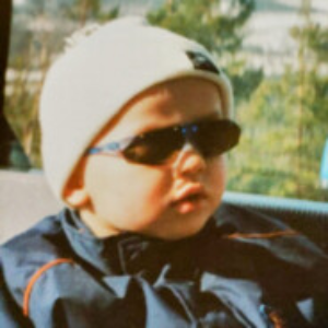 Reneb_71's profile picture. 