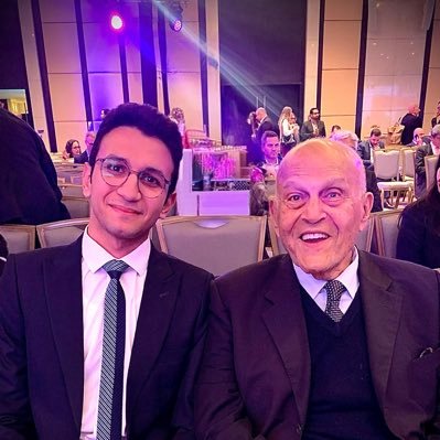 MS4 at PSU (9) | Magdi Yacoub AHC | Aspiring CTS | Student at ACC 🫀🇺🇸 | Section Editor at FAMSA EAST Magazine | u’re the champion in ur story