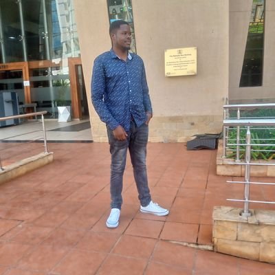 Kenyatta University Info Sci Student | Man Utd Fan | FIFA Enthusiast | Exploring Relativity, Black Holes, Quantum Mechanics 🔭⚽📚🎮 #MUFC #Physics #Gaming