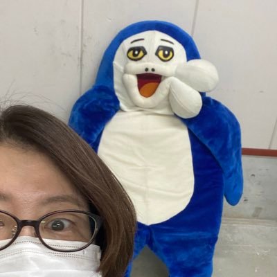 ntbuak's profile picture. ライブも演劇も映画も旅行も行きたいったらったら 気づくとキャラクターの沼にハマる 生イルカくんに会えた！