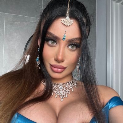 Indian Princess 🇮🇳 🪷 | Domme Acc: @brattymarina | DM Requests/Tributes 💴 : https://t.co/qJxVBbGZva