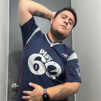 Acá 🐻. Esto es solo por morbo, no hago encuentros. Gaymer buena onda 🎮. Trato de responderle a todos los DM, no contesto si no tienen foto.