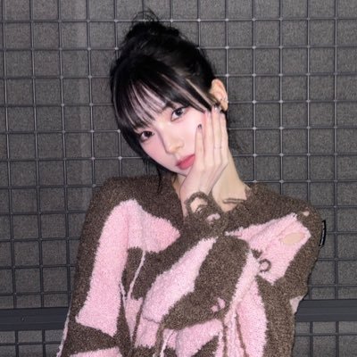 httpiidy's profile picture. 🍬 ˚₊ hello! 🎀 premium application is on her way~ Pidy lagi bungkusin Canva, Netflix & more 📦 packed with pink bows & vanilla love!