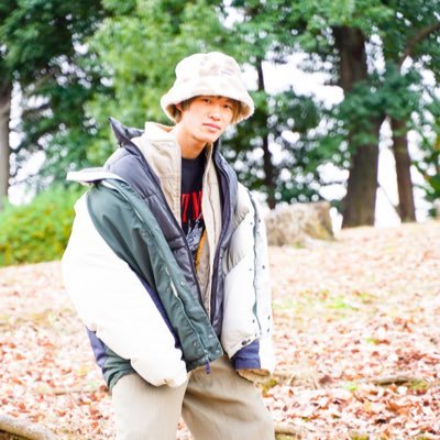 syosuke_yama's profile picture. フリー役者/サッカー/スノボ/音楽/next⇒「空を燃やした。夕焼けになった。」10/15〜10/19