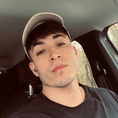 geeses914's profile picture. 🇲🇽 | JD Candidate ⚖️ | Marine Corps veteran