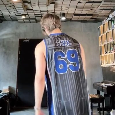 bamboosuju's profile picture. 🌻🐱