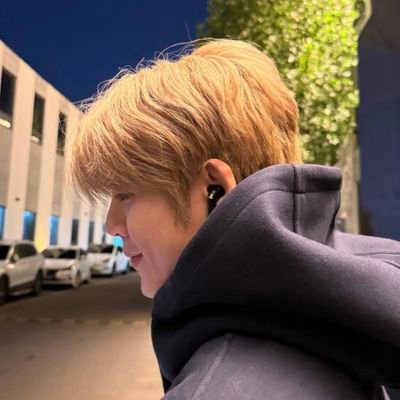 Benyaph88760663's profile picture. Love yourself💙be happy now.