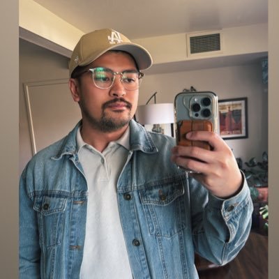 brain scientist, so I guess I give good head. blurring the line between thoughts and thots, one like/RT at a time ☕️🍑 27 | OC | body positive ✨🇵🇭 🔞