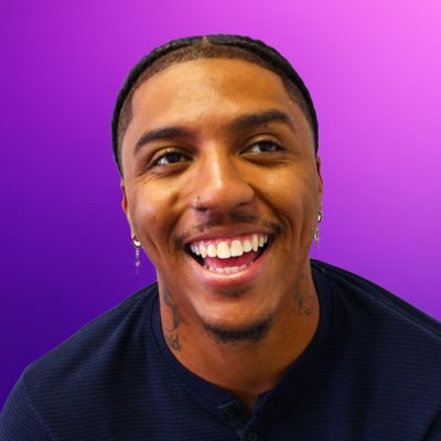 ⚡️I help young entrepreneurs turn hustle into high-earning brands 🚀 Biz growth made simple 📩 DM “GUIDE” for a FREE strategy audit 🔗 get started👇🏽
