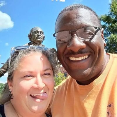 Mom to 6, fiancé Marequiz Johnson as of 6/28/2025💜🧡❤️🔥😈😌🤓😎😈👸🐰
