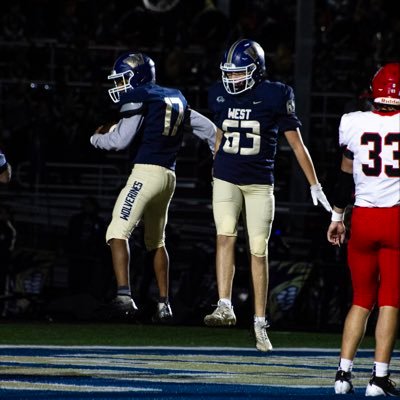 class of 27’|Centerton, AR.| 6’3 210, | BWHS |RT/RG - Long snapper | (479-295-7784)