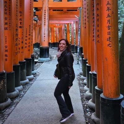 van_hessa's profile picture. 🎶 Rock & Metal 🤘
📚💫 Instagram:
@ librorumpodcast  🧘‍♀️ 🏋‍♀️📺