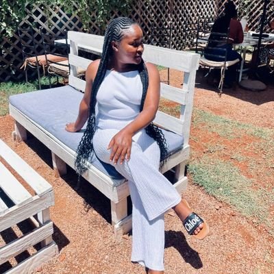 oh_shortstuffs's profile picture. Pigeon manipulating from high screens 🎳📸