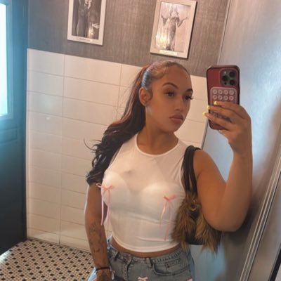 Your favorite Squir💦and Deep Throat Demon👅is here! Wanna see this ass clap i got full Exclusive Tapes and do Personal Customs book me for link Dm for menu💯🍭