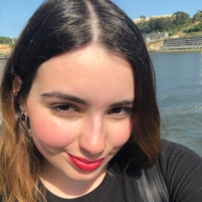 Flop de CL na FLUP, 21, ig: eicludia, fan account de gatinhos; leio e escrevo umas coisas