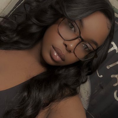thick curves, soft skin & secrets. exclusive content 😉