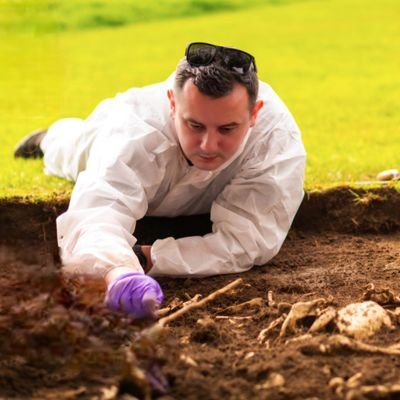 Danaidh Mac an Tàilleir 🏴
MSc, M.A, CIfA, CSFS.
Award winning - Archaeologist at PCA.
British Association for Local History: Outreach team.