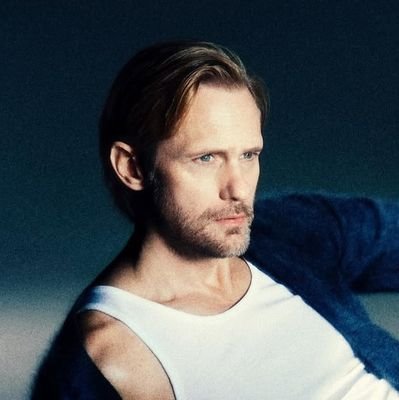 your first fansite about the swedish actor alexander skarsgård