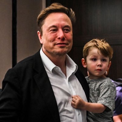 Reeve_M_usk_'s profile picture. Innovation, Technology, Rockets & Tesla ignite my passion. Host of The Story Book.