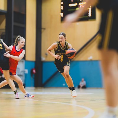 evabmsmith's profile picture. Class of 2026 | 6’2 | SG - SF | Perth, Western Australia | State Rep U16, U17, U18 | National Performance Athlete | GPA: 3.90 |