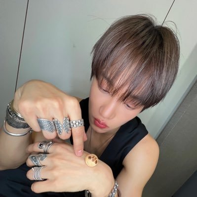 SunlightNini's profile picture. 