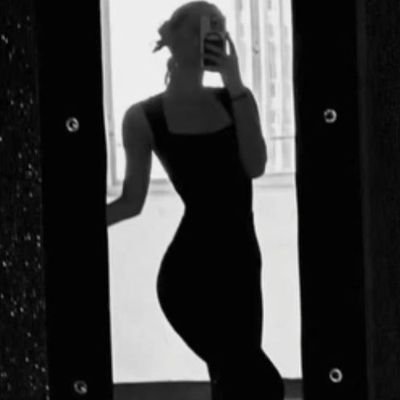 MolinaGoli98034's profile picture. 