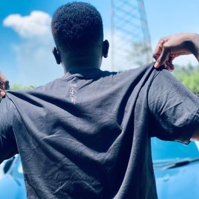 Hustler/car accessories plug /Director at EGONtrackers/pianist 🎹 / @Milly_nassolo first born ~ɹǝʞɔɐɥ ǝuᴉluO