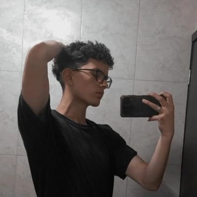 SantGS13's profile picture. Yo no era nadie, pero como yo ninguno