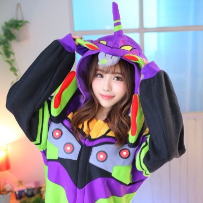 「私、完売しかしないので」小名浜【伽羅】のおち○ぽハンター綾波です。たまに秋田います🌾東北と言えば私。猫に人生を捧げ、猫の下僕をしている猫過激派。すぐに猫を拾ってしまうネコビッチ。人生はギャンブル、本職ぱち〇こ副業おち○ぽ。➡️ https://t.co/s2XgL7bv4e【サブ垢】@nekonomitai