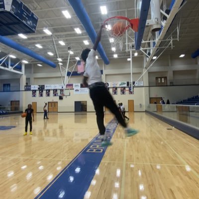 Anthonymoses161's profile picture. student//athlete 6’p //145 //class of 2026🔝 on the rise soon Brunswick high school ga💛🤞🏾!// track athlete recruitment open 🙏🏾! NCAA:ID:2304883464