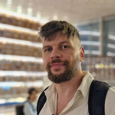 AlexPrikasky's profile picture. AI & E-Commerce
