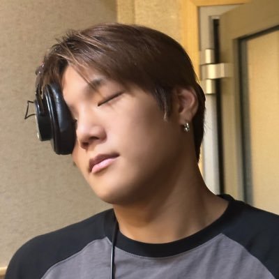 IG: x.xiblexi | Sungkook 🩵 Junseo 🐻 | any pronouns 🫶🏽 | 🌺🇦🇸🇼🇸 | VANNER, DKB & More