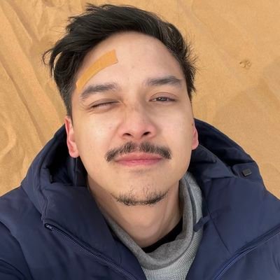 fitnahduniawi's profile picture. 