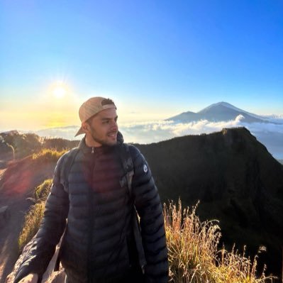 monjodav's profile picture. ex-finance and sales bro who now builds consumer apps @herochall https://t.co/FhHo81alIS