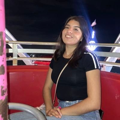 Lic. en Educación Secundaria 👩🏫
Girl mom 🎀
Amante del Folcklore 💃🇲🇽