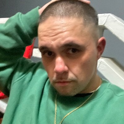 From San Francisco east bay raised! *SINGLE* 43 yo graphic designer/tattoo artists/medical field