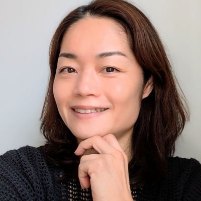 ykr090378's profile picture. フリーランスの、とよこ.Dです。
低音ボイスでナレーター・役者やっております。
宅録も可です🎙️！！
お問い合わせはDMください♪
オーディオブックは『とよこ.D』で検索を📖
料理好き。酒好き。オッサン女子。