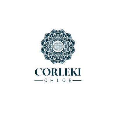 Elohim’s fav girl. Your Favorite designer- Bridal wear, office wear, ceremonial wear, ready to wear, Kente and engagement outfit. everything✂️👗