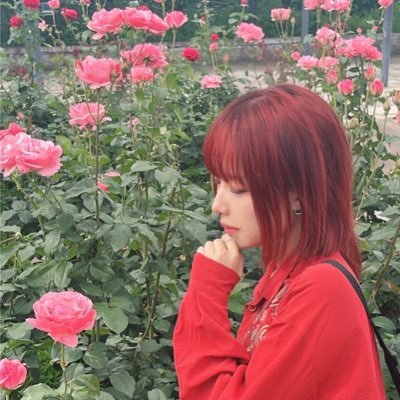 Syuri_Torii's profile picture. 非現実的な作品やｱｰﾄや制作が好きだーーー❤️‍🔥 アクアリウムをしてﾐﾆフグと暮らす。ﾄﾞ-ﾙｵｰﾅ-で声優だった りゲームもする人。姉の夢を応援📣