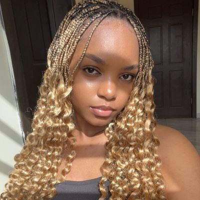 Content Creator & Strategist👩💻 | I bake cakes @nissisoven