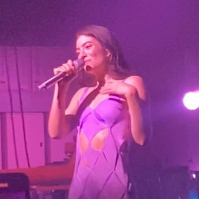 insideoutside88's profile picture. music, politics, and #saintsfc | views my own | supports 🏳️‍🌈🏳️‍⚧️🇵🇸