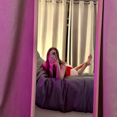 J’adore m’exhiber et vous exciter 🤭🍑 avec ou sans l’aide de Monsieur 🍆😏 100% amateur 👅 #NGOT 😈 https://t.co/klSckMCpXE