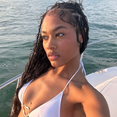 5 ✰ chick Profile