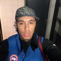 9 (@intr9vble) 's Twitter Profile