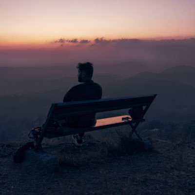 yashtelse's profile picture. 