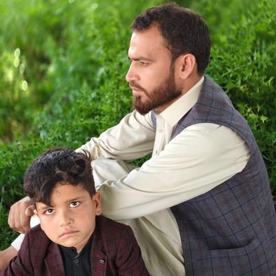 ځینی خلک بی مينې نه وي مينه يې حجابي وي