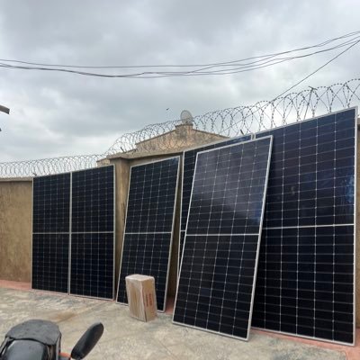 Nigerian/LFC/YNWA/Accounting Graduate/Solar and inverter system Technician and Installer. TikTok @khorez2016