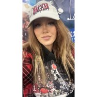 Melissa (@mellyc87backup) 's Twitter Profile