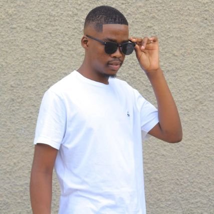 Proudly Tswana 🤠:Unisian 📚:Kusezokhanya 🕯🙏🏾